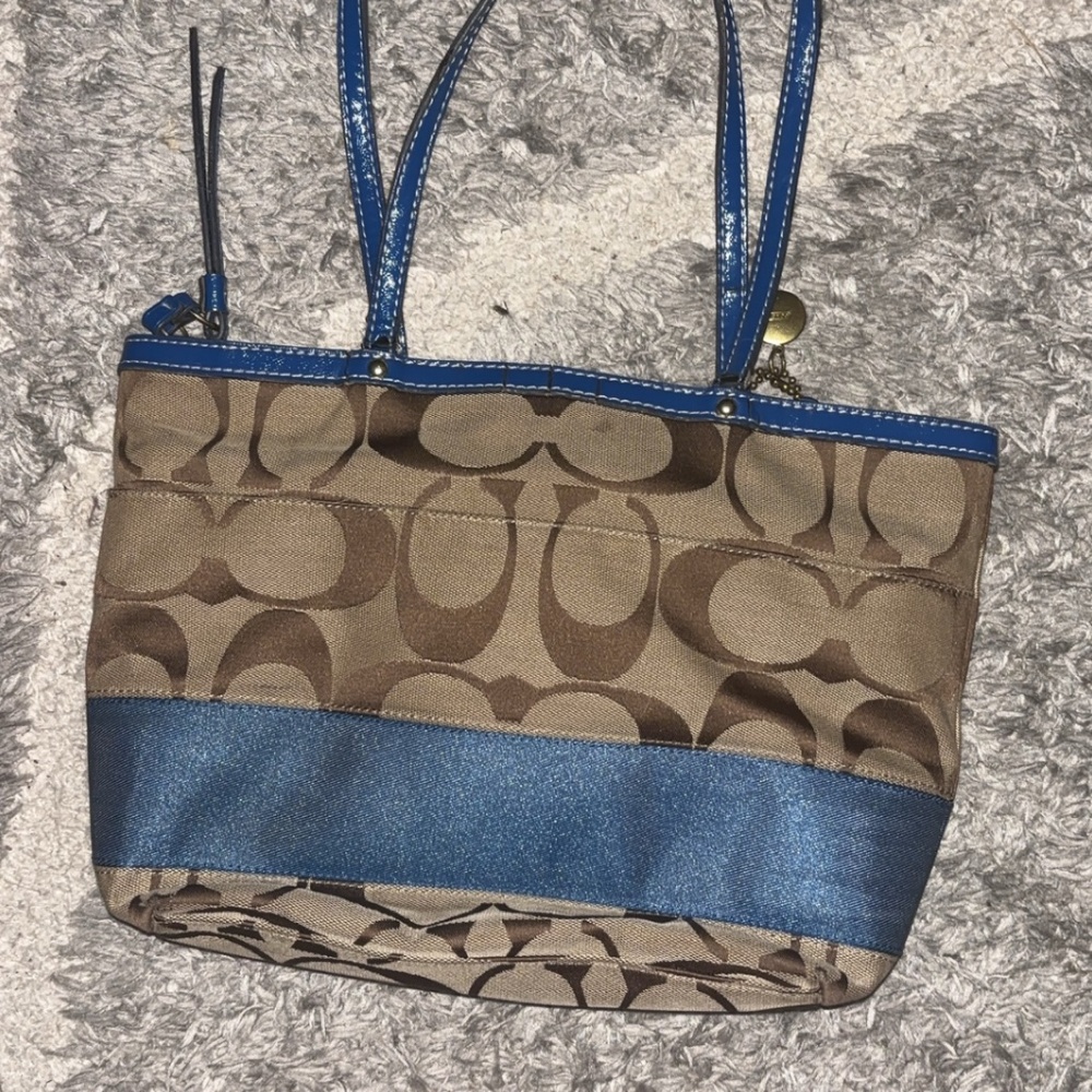 Coach Purse - Picture 2 of 4